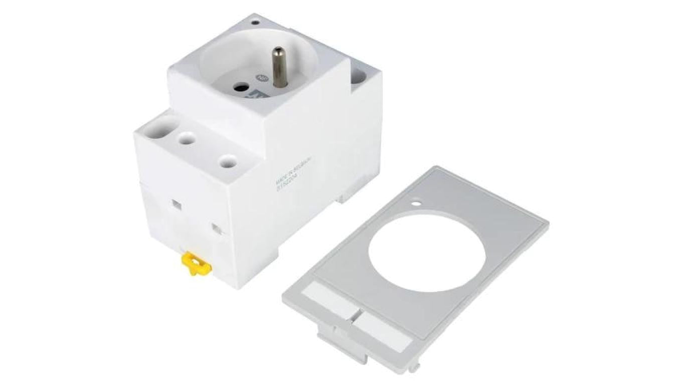Gniazdo typu E 250VAC 16A na panel, złącze widełkowe 6mm IP20 4000-68000-0050000