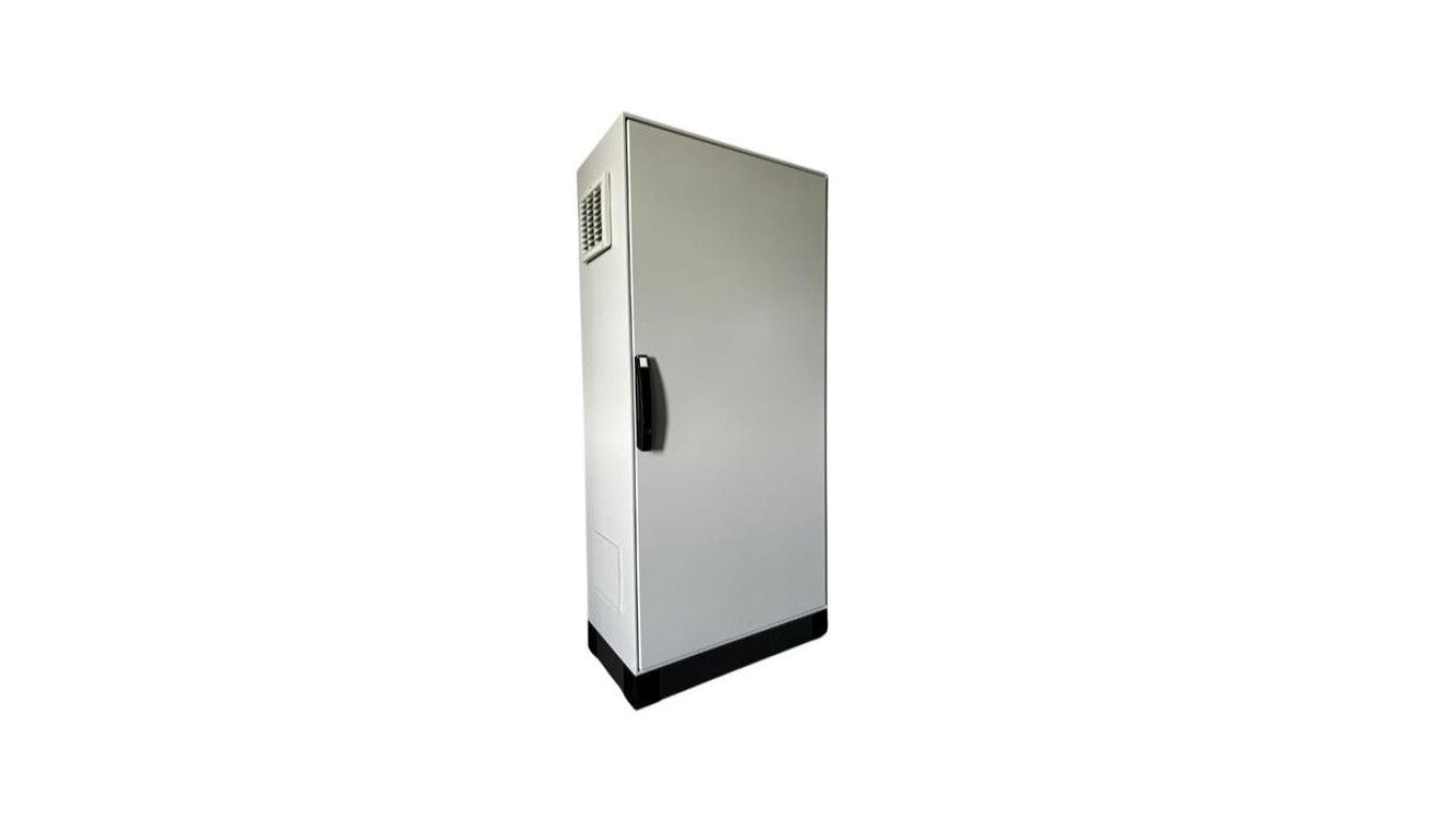 Szafa do magazynów energii 800x600x400mm z izolacją termiczną IP55