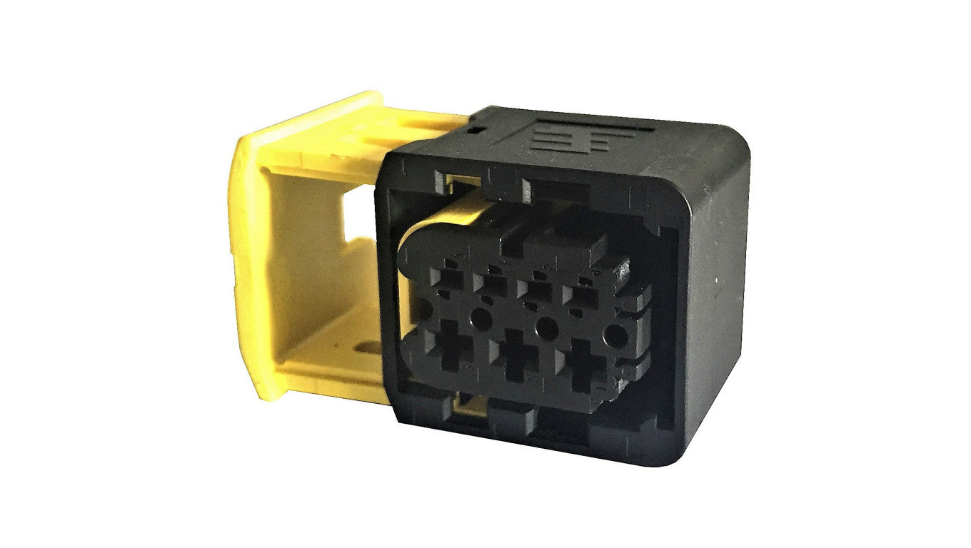 Złącze Automotive HDSCS żeńskie 7-PIN 1-1418480-1