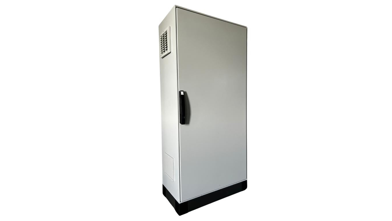 Szafa do magazynów energii 800x600x300 z izolacją termiczną IP55