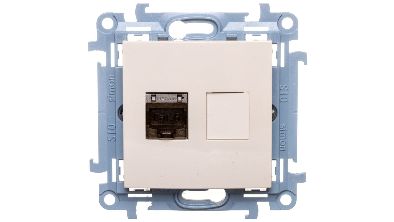 Simon 10 Gniazdo komputerowe pojedyncze RJ45 kat.6 ekranowane kremowy C61E.01/41