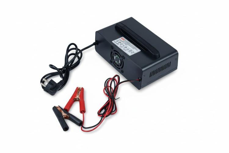 Prostownik Smart Volt Polska 12V/24V 15A A20 Black