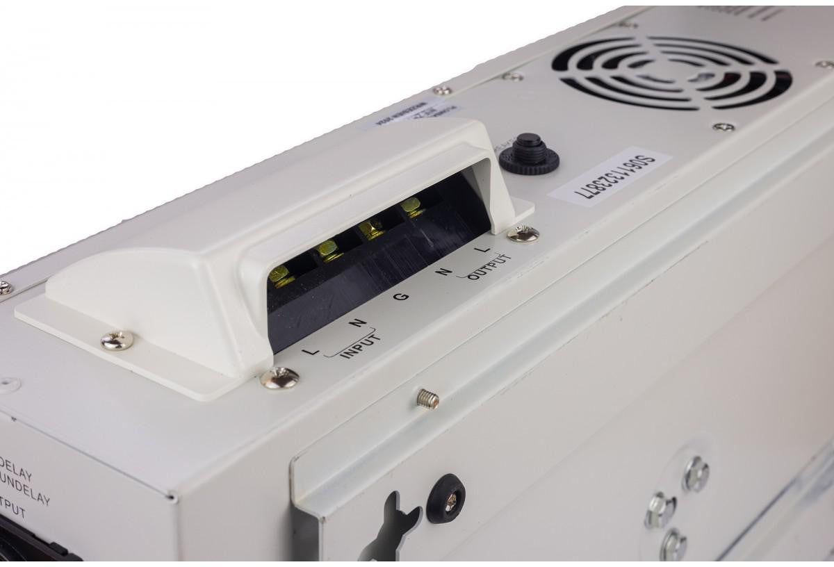Stabilizator napięcia Volt Polska AVR 10000VA Slim